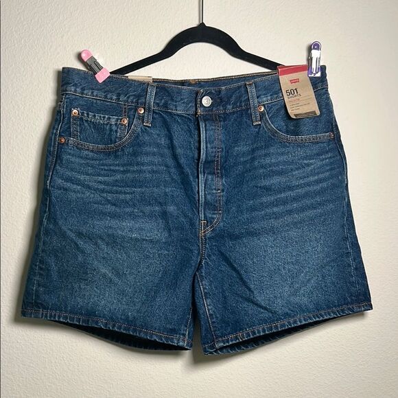 Levi’s Denim Jean Shorts - Picture 1 of 7